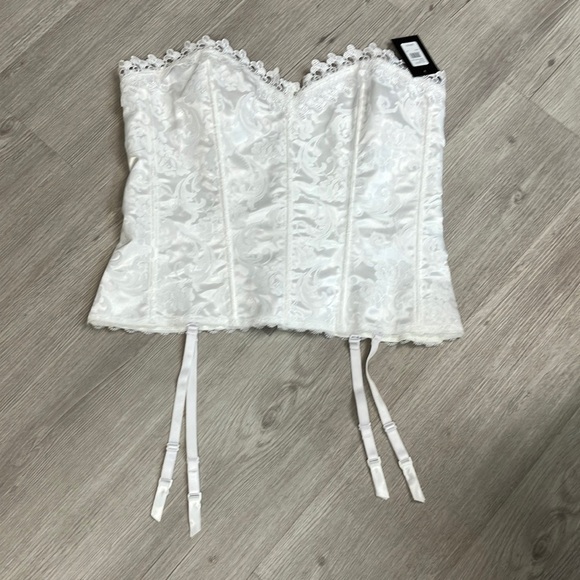 NWT! Fredricks Of Hollywood Corset lingerie Size: 40 - Picture 1 of 5